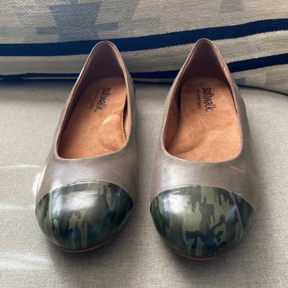 SoftWalk sonoma cap toe green camouflage leather flats 11W NWT - Picture 2 of 10